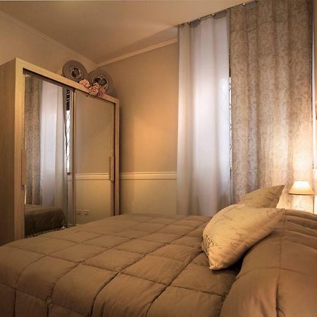 Casa Di Charme "Rosa-Rosae" Lägenhet Verona Exteriör bild
